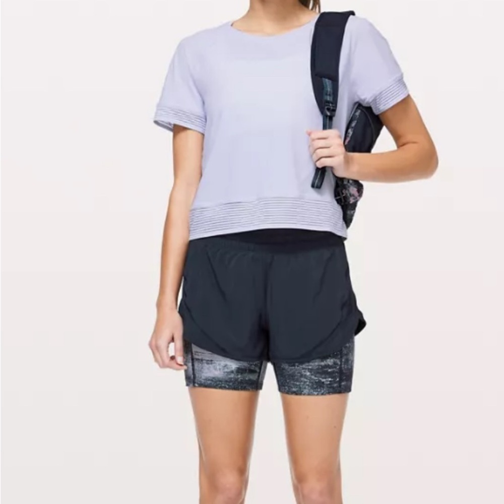 lululemon athletica Lavender Short Sleeve Tee size 6-8 - Picture 2 of 7